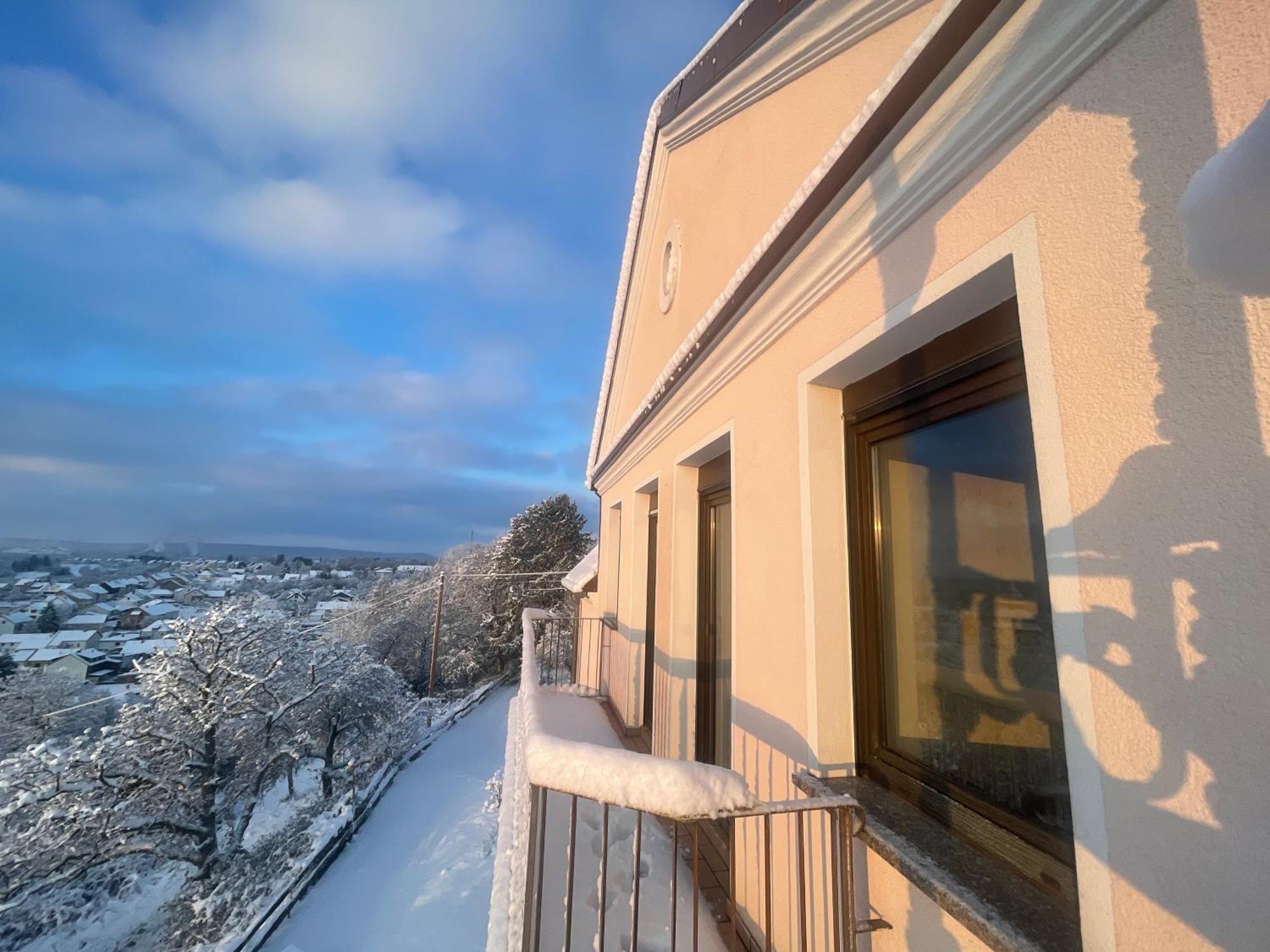 Villa Ueberblick Nalbach Eksteriør bilde